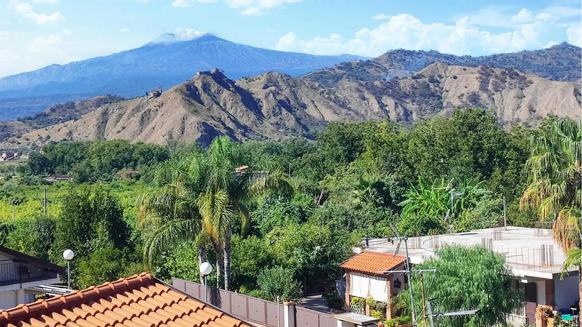 2 Bedroom Amazing Apartment In Trappitello